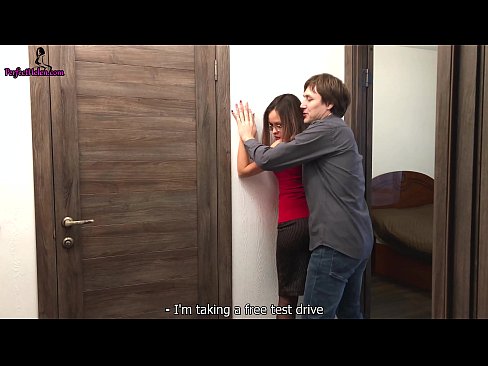 ❤️ सेक्सी रियाल्टार कामुक रूप से उसकी बिल्ली को झटका देता है और उसके अपार्टमेंट को बेचते समय fucks - क्रेम्पाई सेक्स पोर्न पर hi.tube-sexer.ru ❤