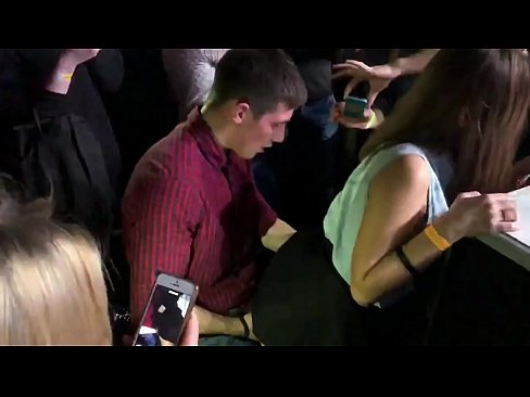 ❤️ एक रूसी नाइट क्लब में असली सेक्स। 18 वर्षीय रूसी लड़की गुदा में और योनि गड़बड़ में एक नाइट क्लब सेक्स पोर्न पर hi.tube-sexer.ru ❤